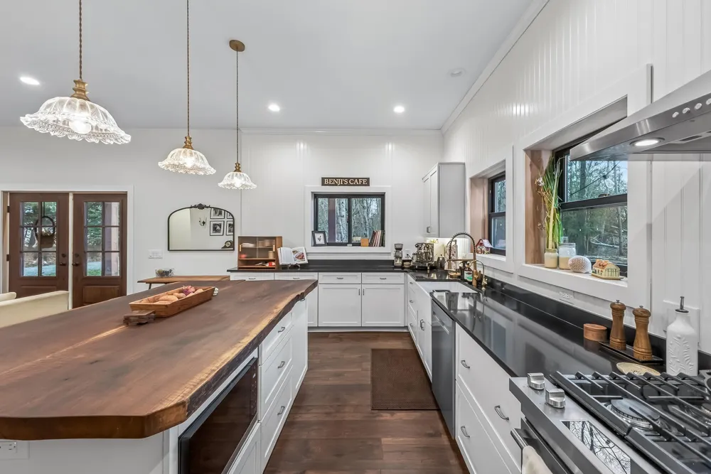 875 E Jackson Road Crystal Township, MI 49420