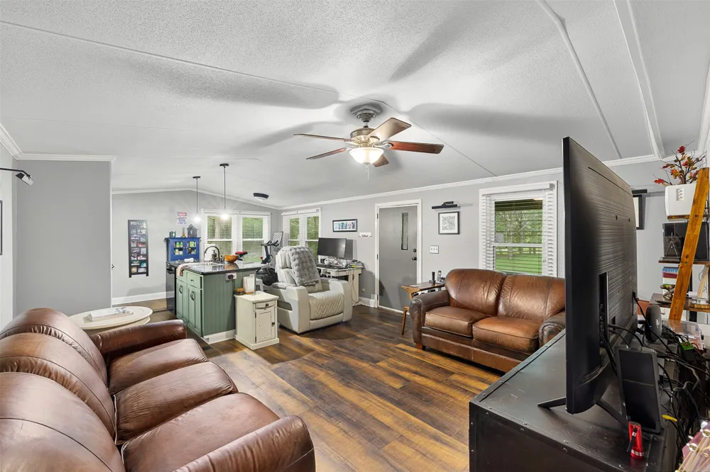 1218 County Road 436 Dime Box, TX 77853