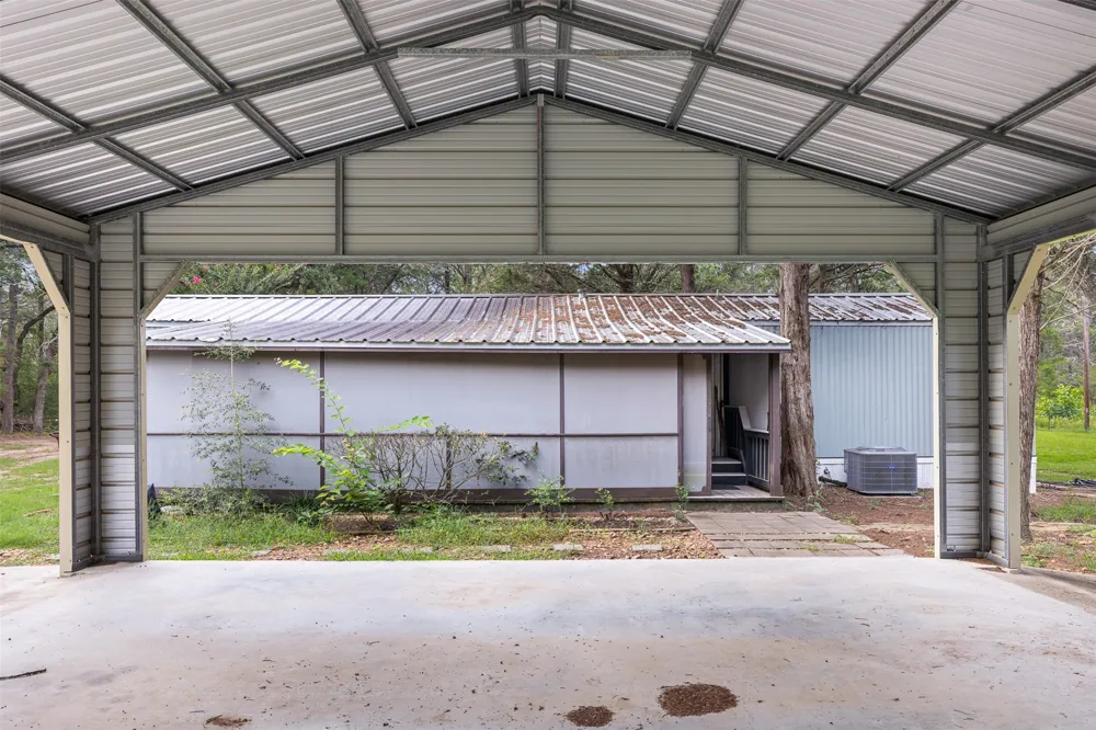 1218 County Road 436 Dime Box, TX 77853
