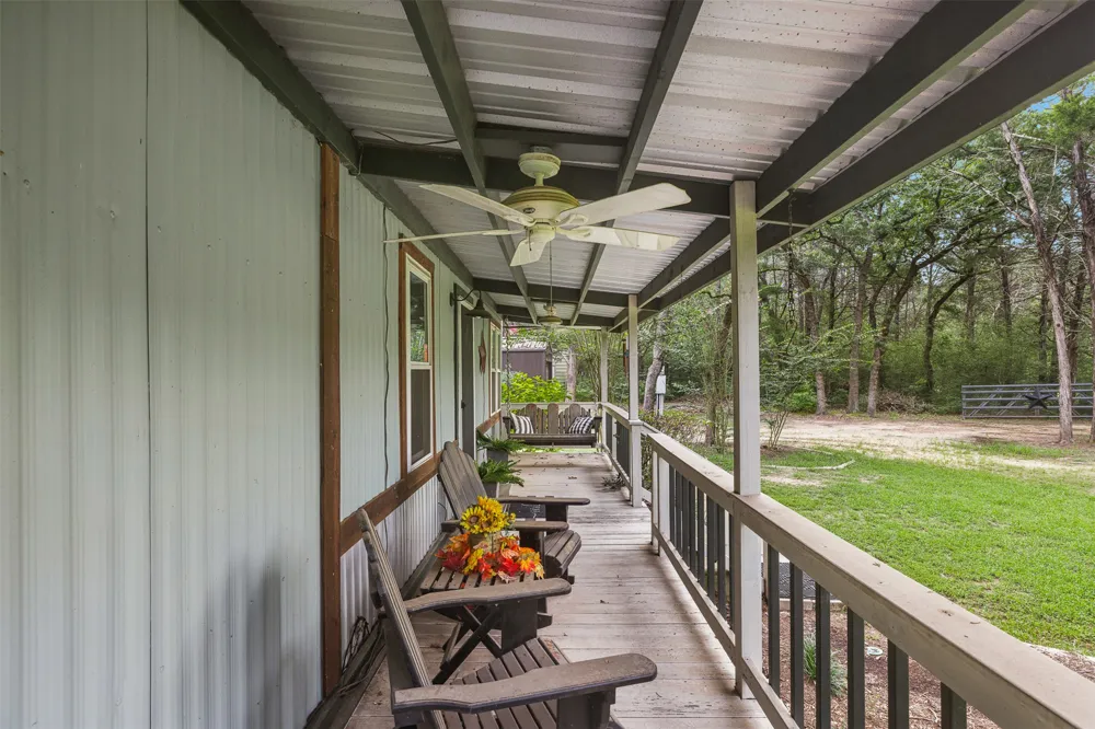 1218 County Road 436 Dime Box, TX 77853