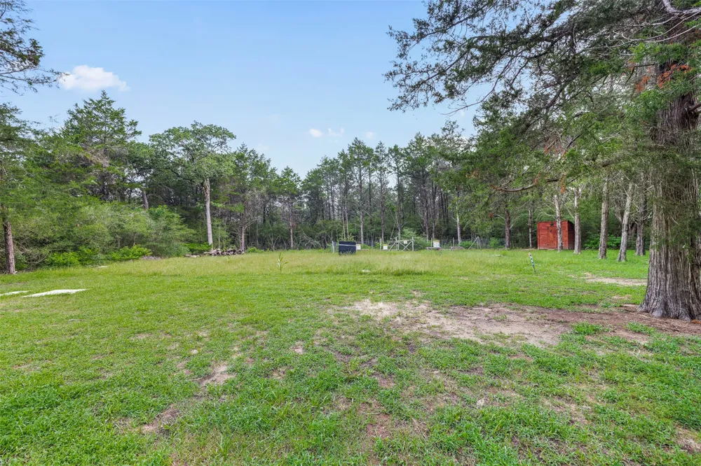 1218 County Road 436 Dime Box, TX 77853