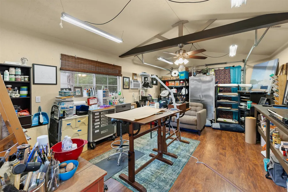 1218 County Road 436 Dime Box, TX 77853