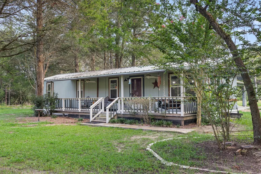 1218 County Road 436 Dime Box, TX 77853