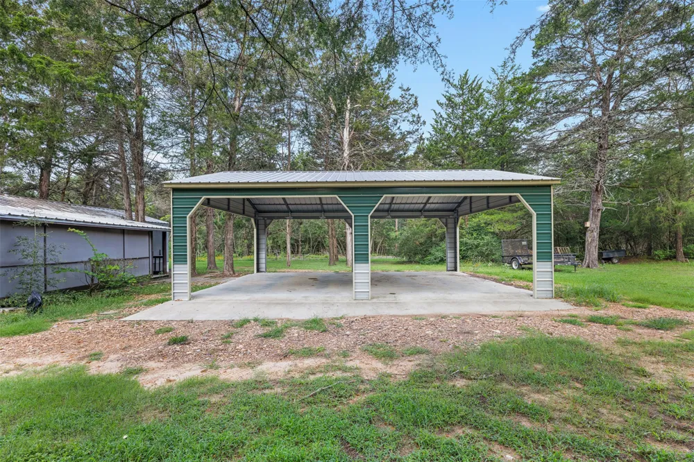 1218 County Road 436 Dime Box, TX 77853