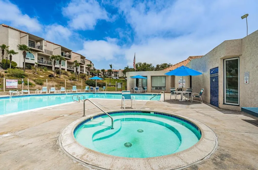 901 Caminito Madrigal #E Carlsbad, CA 92011