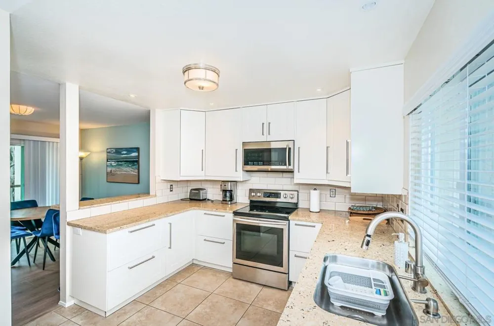 901 Caminito Madrigal #E Carlsbad, CA 92011