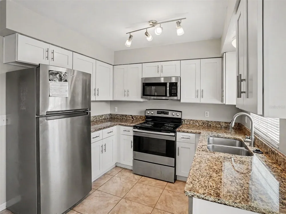 3255 KELVINGTON DRIVE Orlando, FL 32810