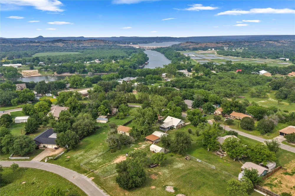210 River Oaks Drive Burnet, TX 78611