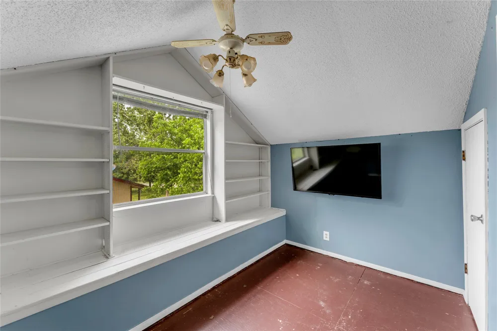 210 River Oaks Drive Burnet, TX 78611