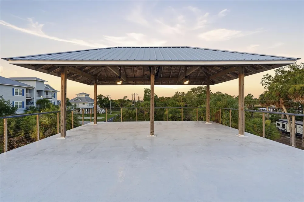 38 SE 195TH STREET Suwannee, FL 32692