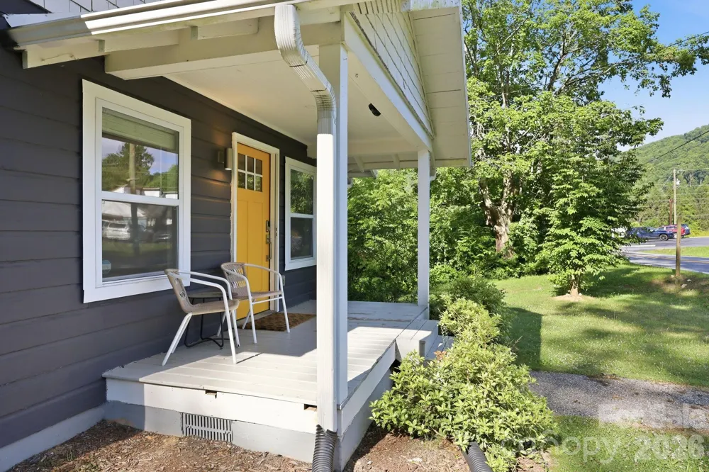 15 Old Fort Road Fairview, NC 28730