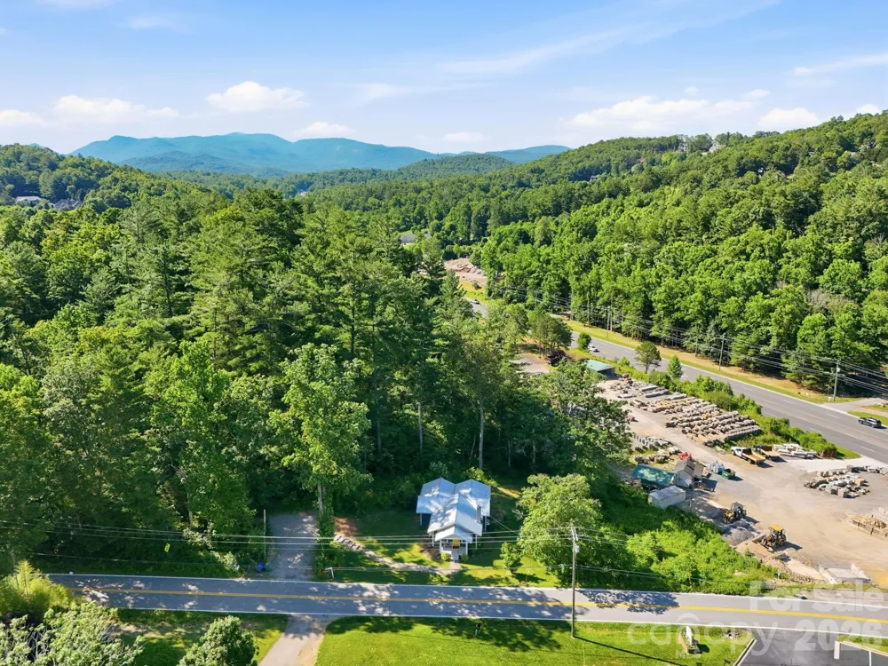 15 Old Fort Road Fairview, NC 28730