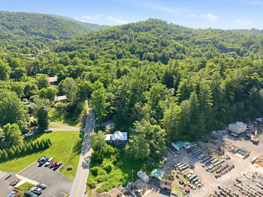 15 Old Fort Road Fairview, NC 28730