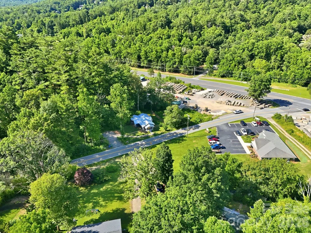 15 Old Fort Road Fairview, NC 28730