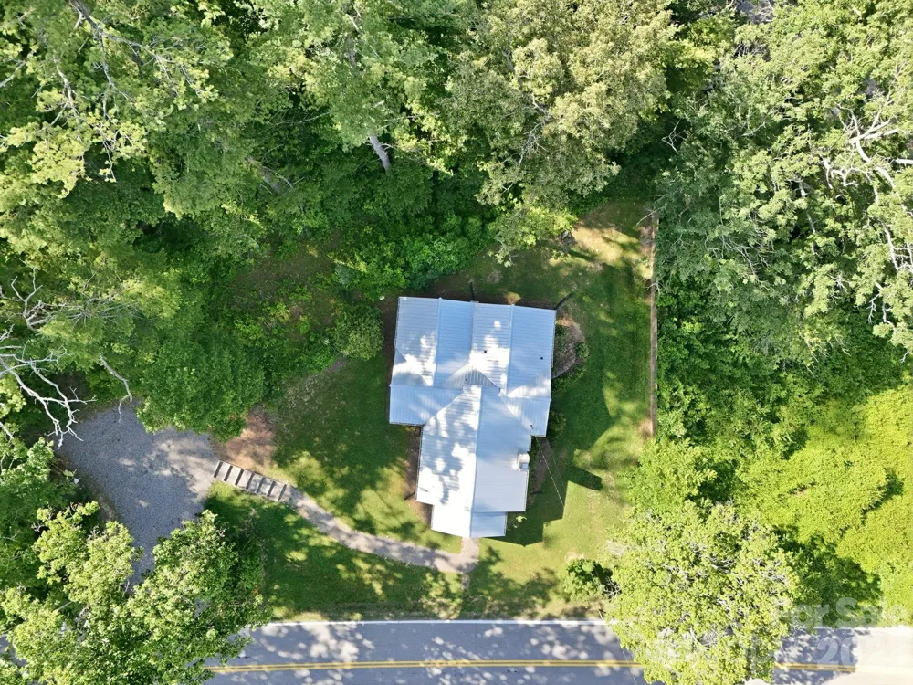 15 Old Fort Road Fairview, NC 28730