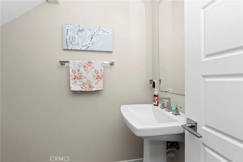 291 Carmine Irvine, CA 92618