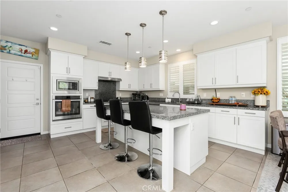 291 Carmine Irvine, CA 92618