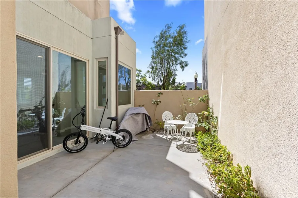 291 Carmine Irvine, CA 92618