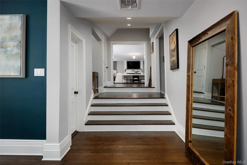 32 Lookout Road Tuxedo Park, NY 10987