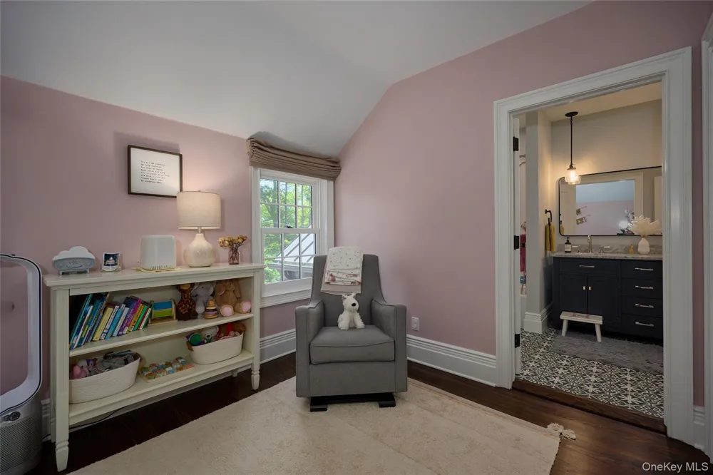 32 Lookout Road Tuxedo Park, NY 10987
