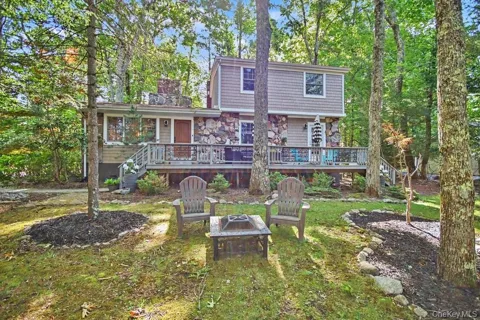 4 Scarborough Circle