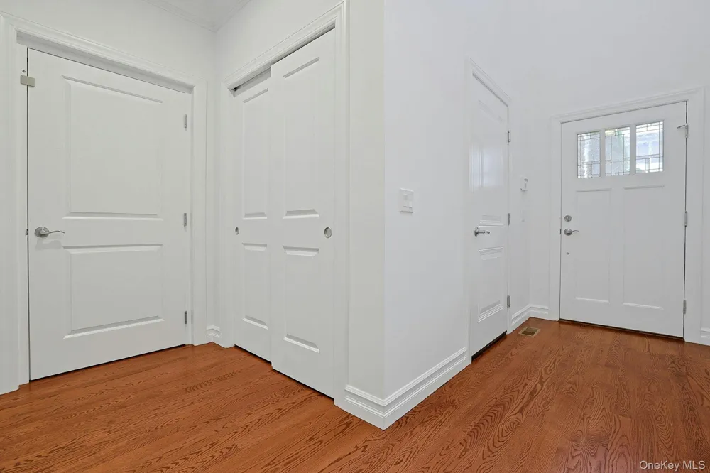 15 Hidden Ridge Court Scarsdale, NY 10583