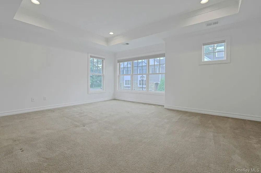 15 Hidden Ridge Court Scarsdale, NY 10583
