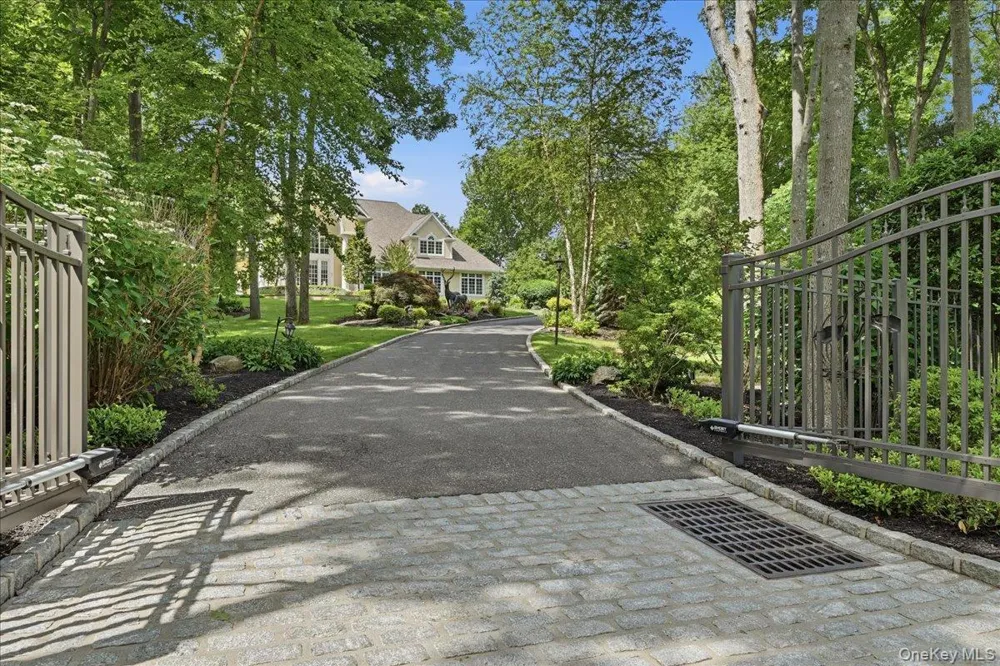 14 Woodcock Lane Old Field, NY 11733
