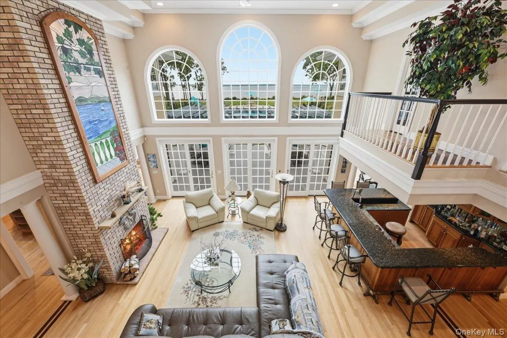14 Woodcock Lane Old Field, NY 11733