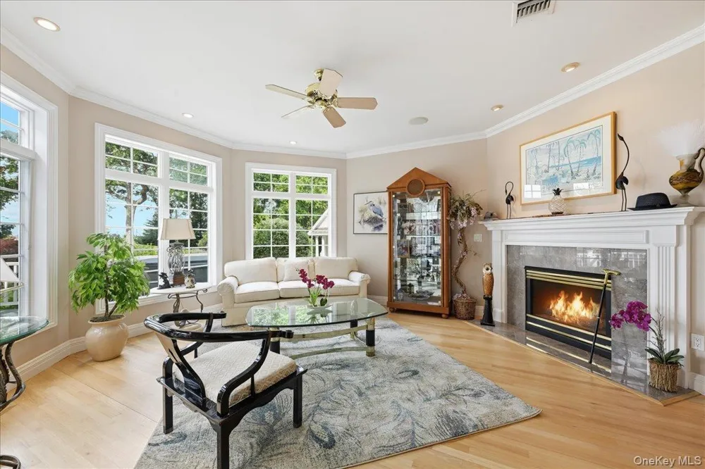 14 Woodcock Lane Old Field, NY 11733