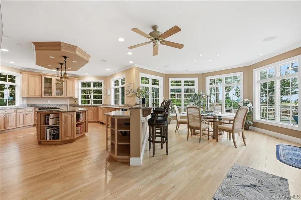 14 Woodcock Lane Old Field, NY 11733