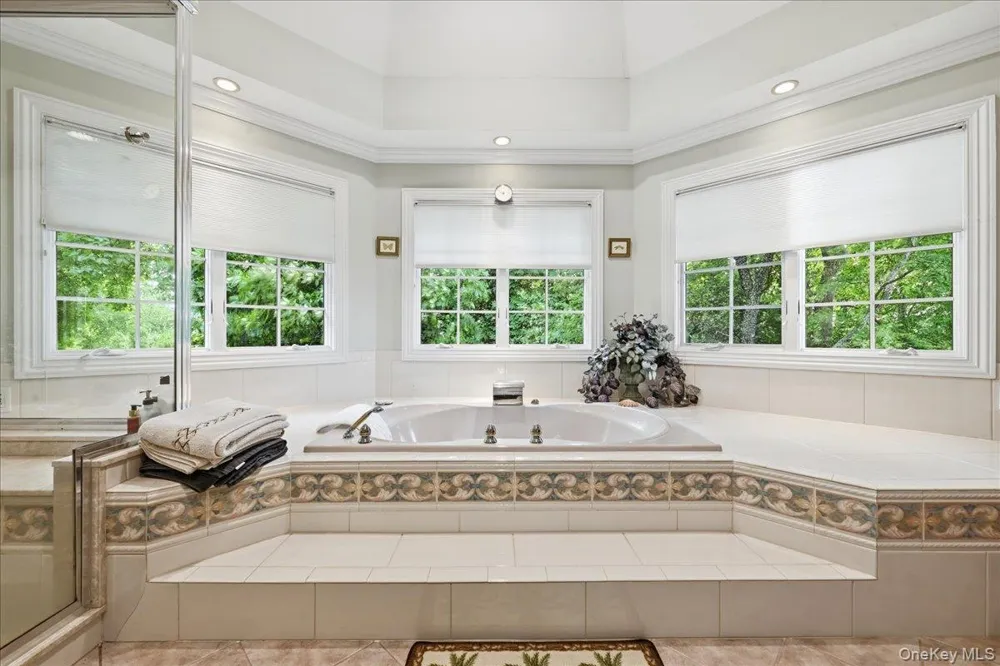 14 Woodcock Lane Old Field, NY 11733