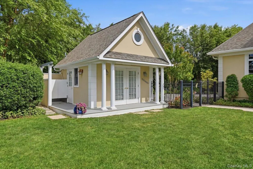14 Woodcock Lane Old Field, NY 11733
