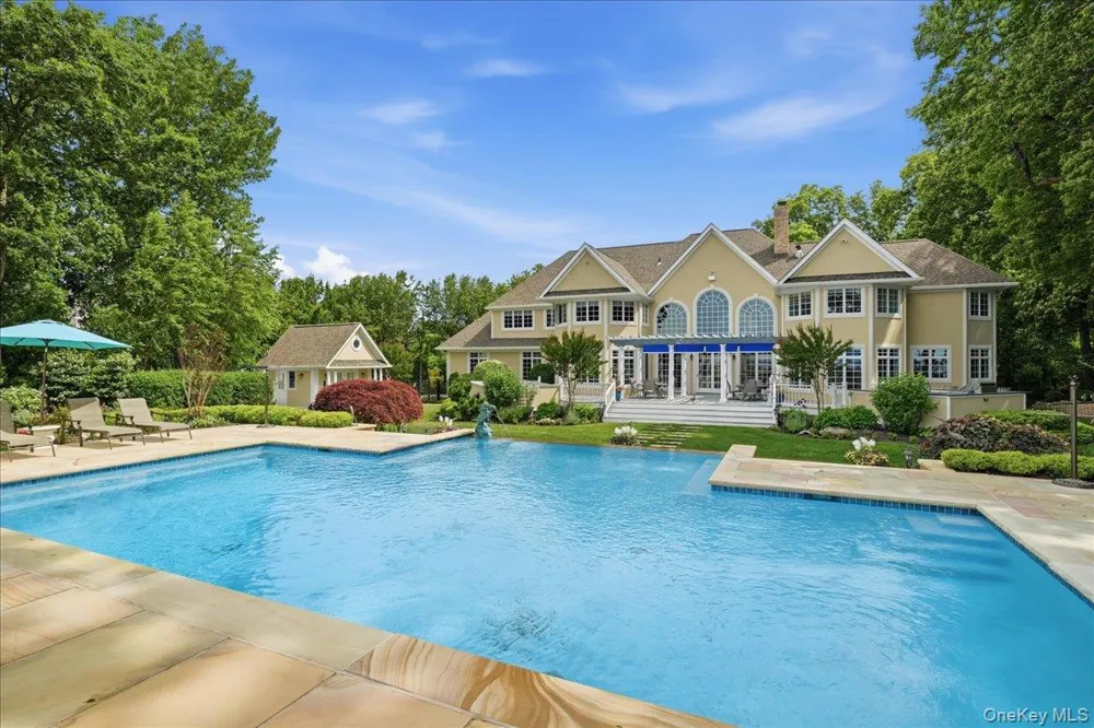 14 Woodcock Lane Old Field, NY 11733