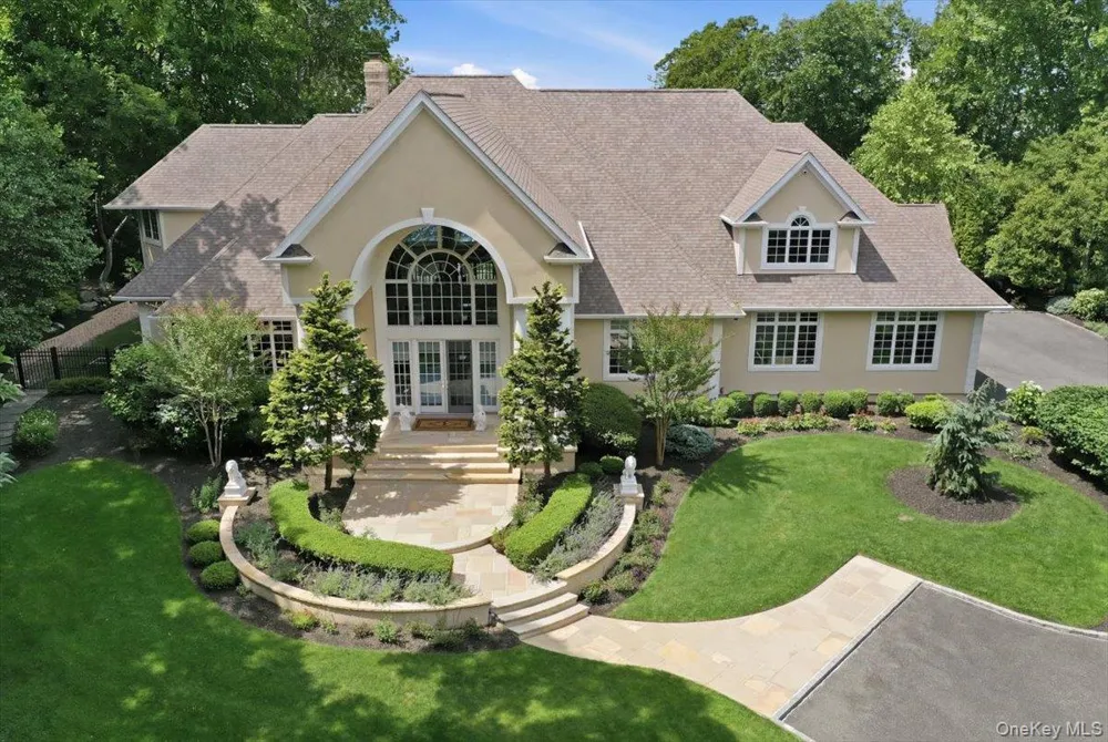 14 Woodcock Lane Old Field, NY 11733