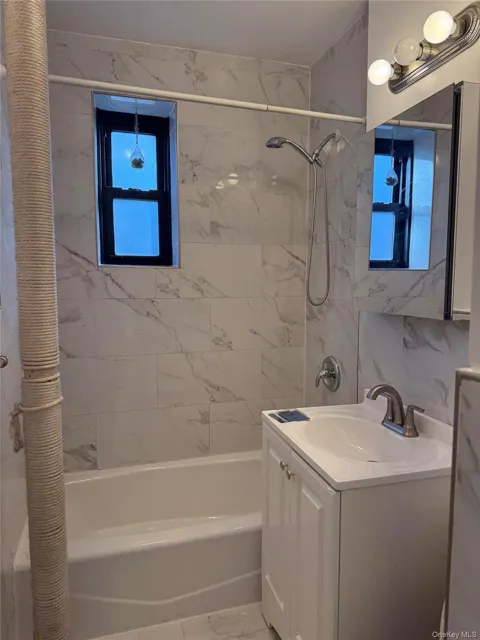 110 Stonelea Place #1B