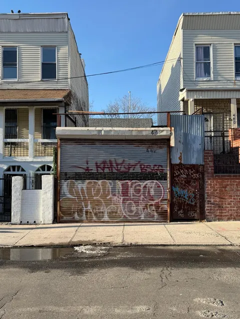 442 E 175th Street