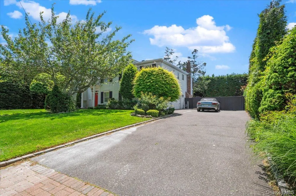 100 Cabot Road Massapequa, NY 11758