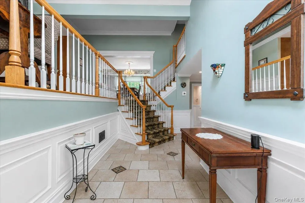 100 Cabot Road Massapequa, NY 11758