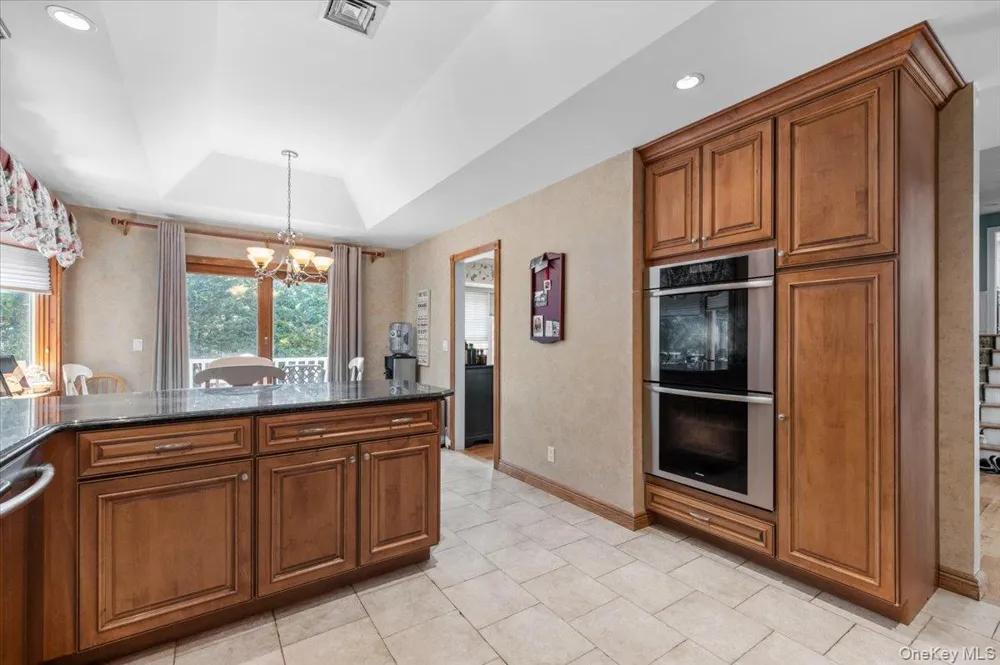 100 Cabot Road Massapequa, NY 11758