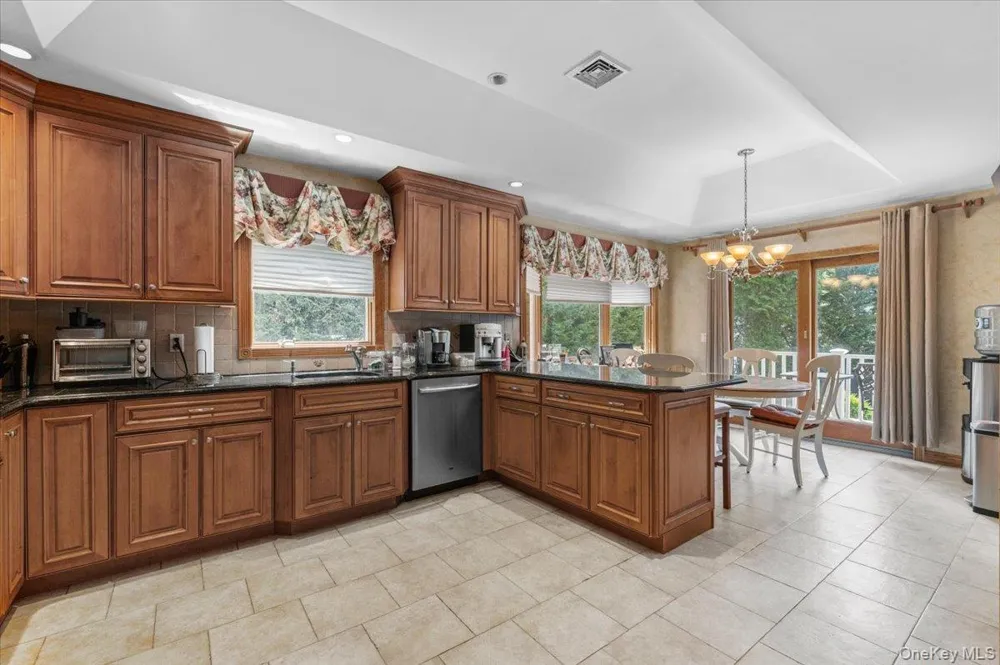 100 Cabot Road Massapequa, NY 11758