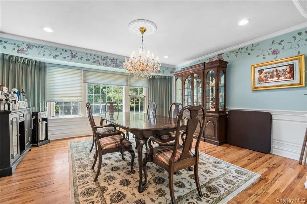 100 Cabot Road Massapequa, NY 11758
