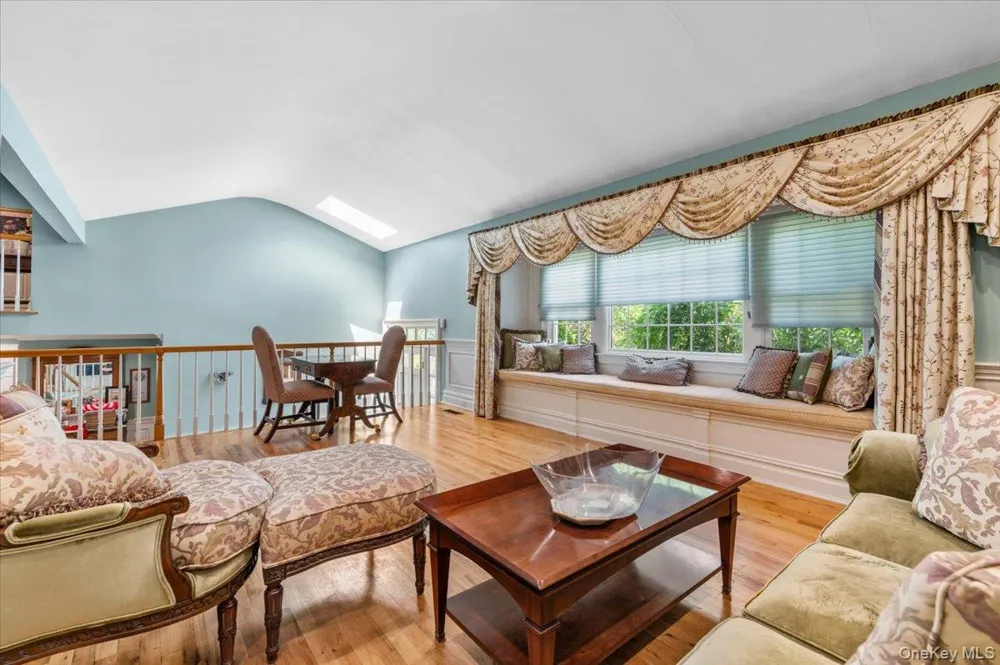 100 Cabot Road Massapequa, NY 11758