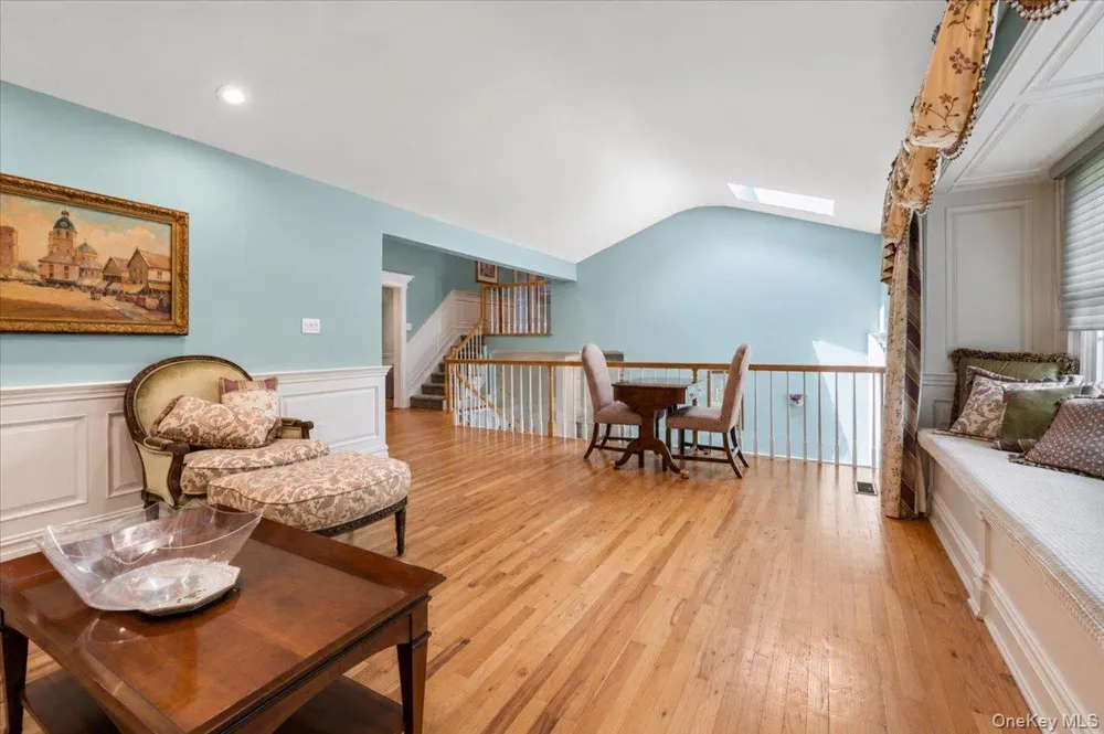 100 Cabot Road Massapequa, NY 11758