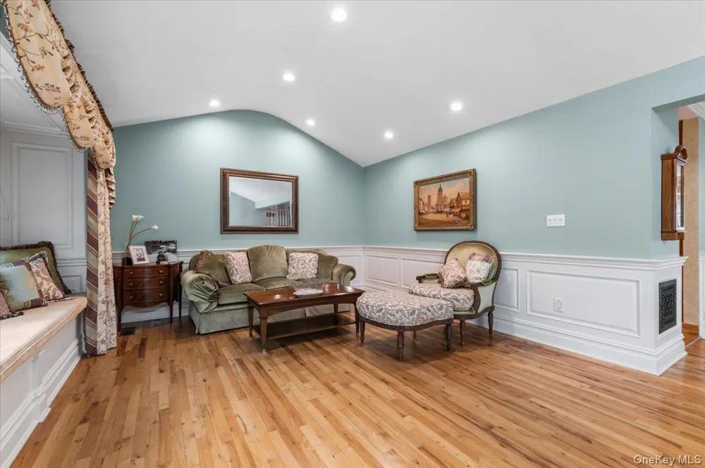 100 Cabot Road Massapequa, NY 11758