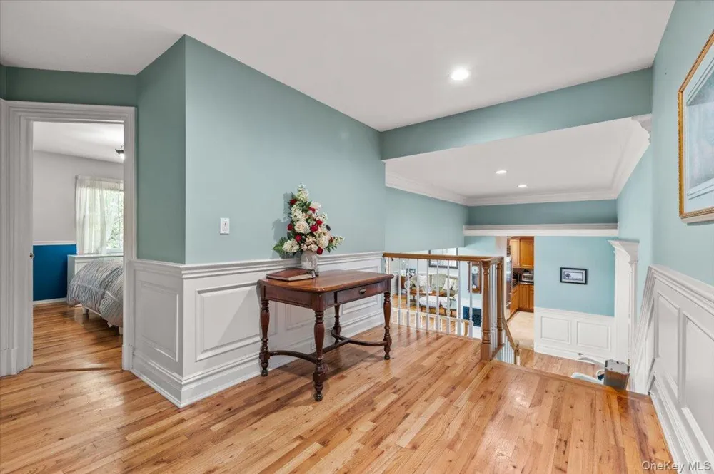 100 Cabot Road Massapequa, NY 11758