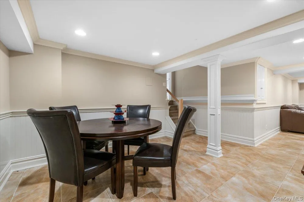 100 Cabot Road Massapequa, NY 11758