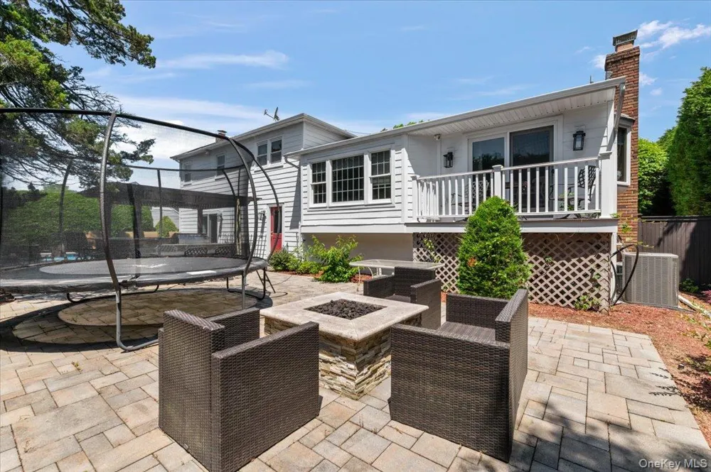100 Cabot Road Massapequa, NY 11758