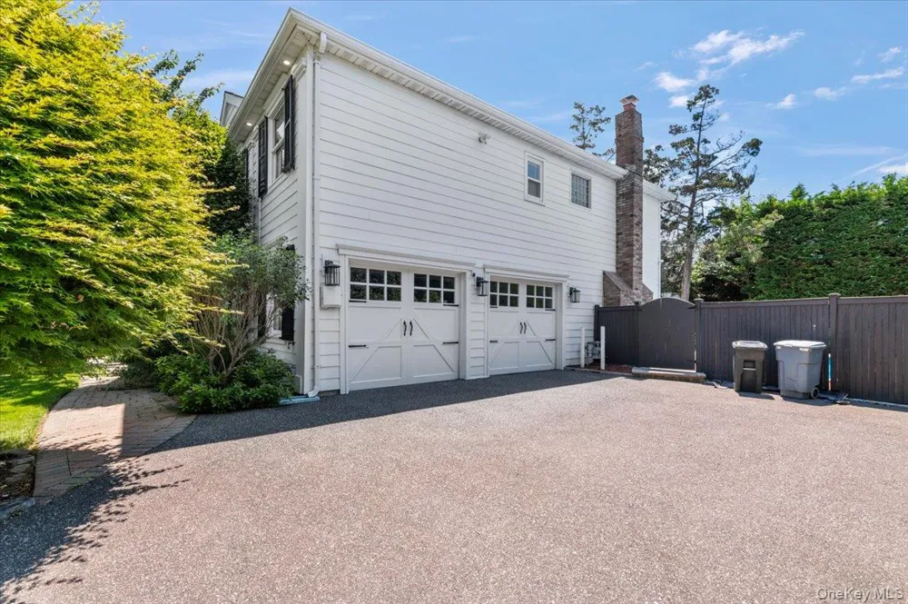 100 Cabot Road Massapequa, NY 11758