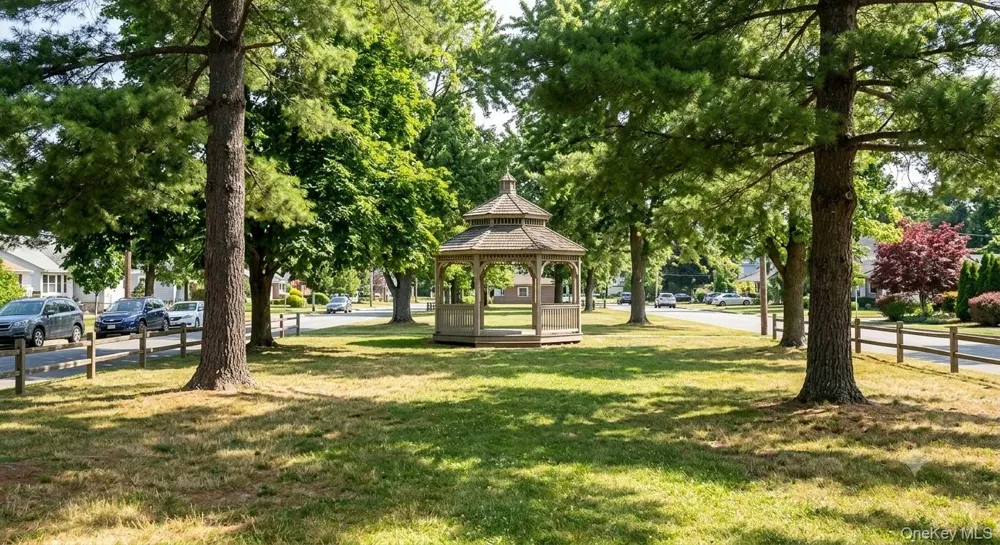 508 New Rochelle Road #2 Bronxville, NY 10708